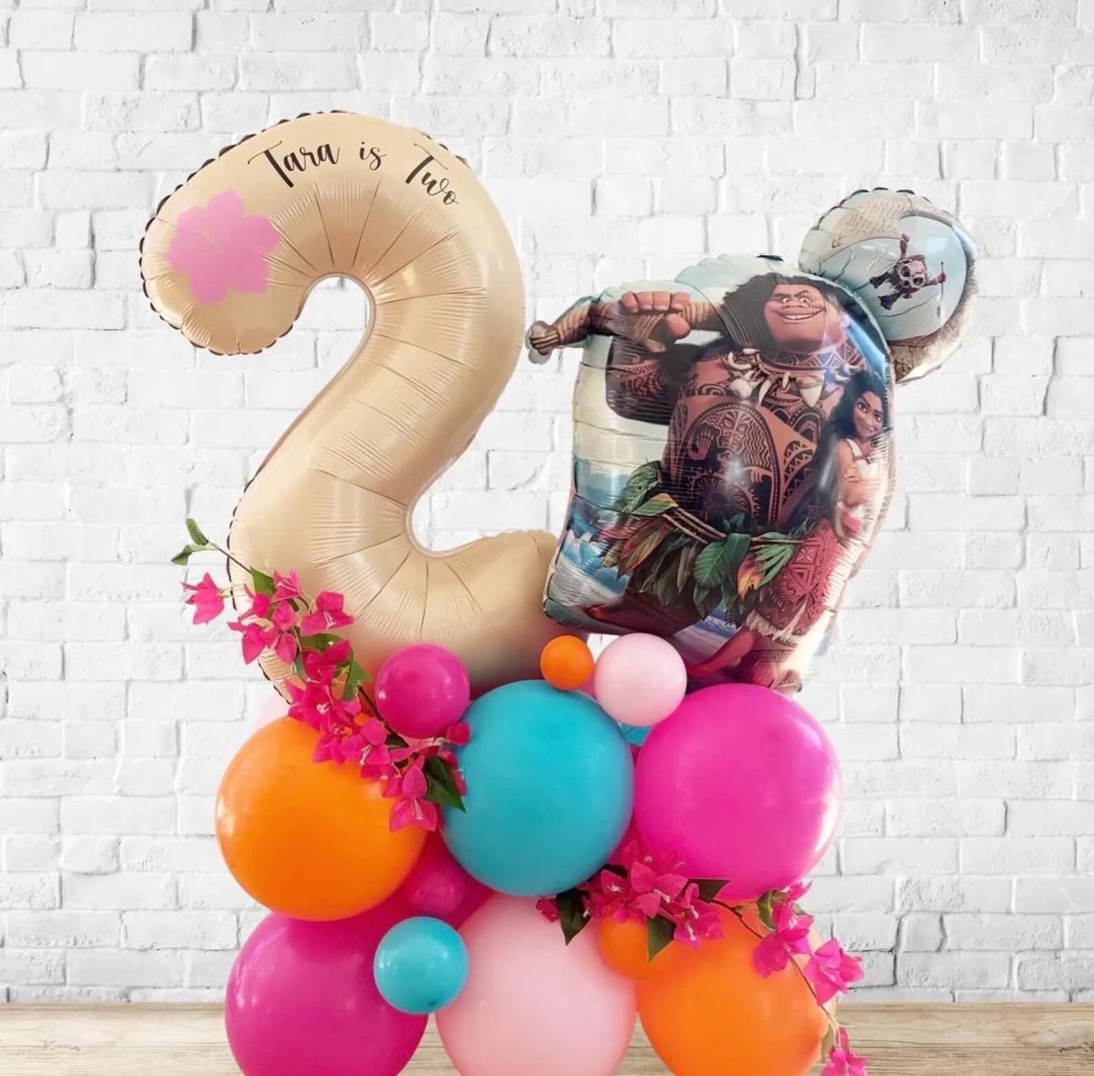 DIY Moana Balloon Sculpture