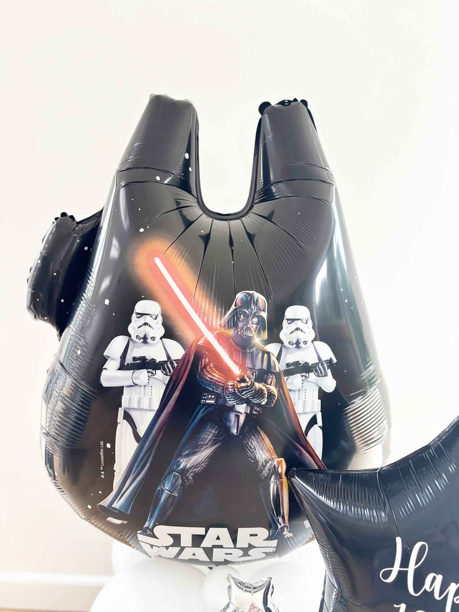 DIY Licensed Star Wars Balloon Sculpture