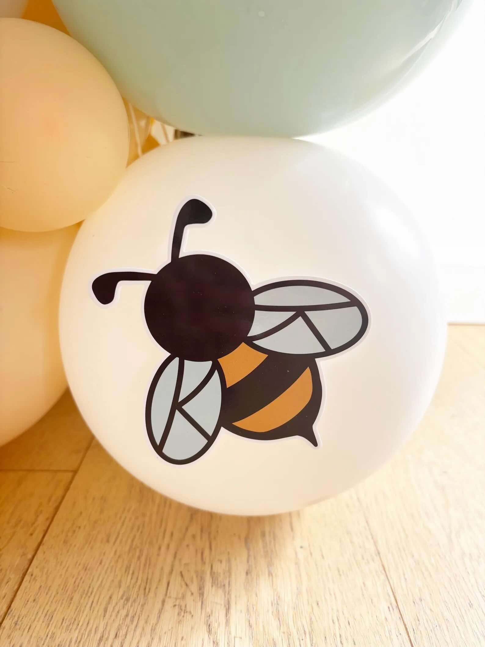 DIY Winnie The Pooh and Tiger Balloon Sculpture